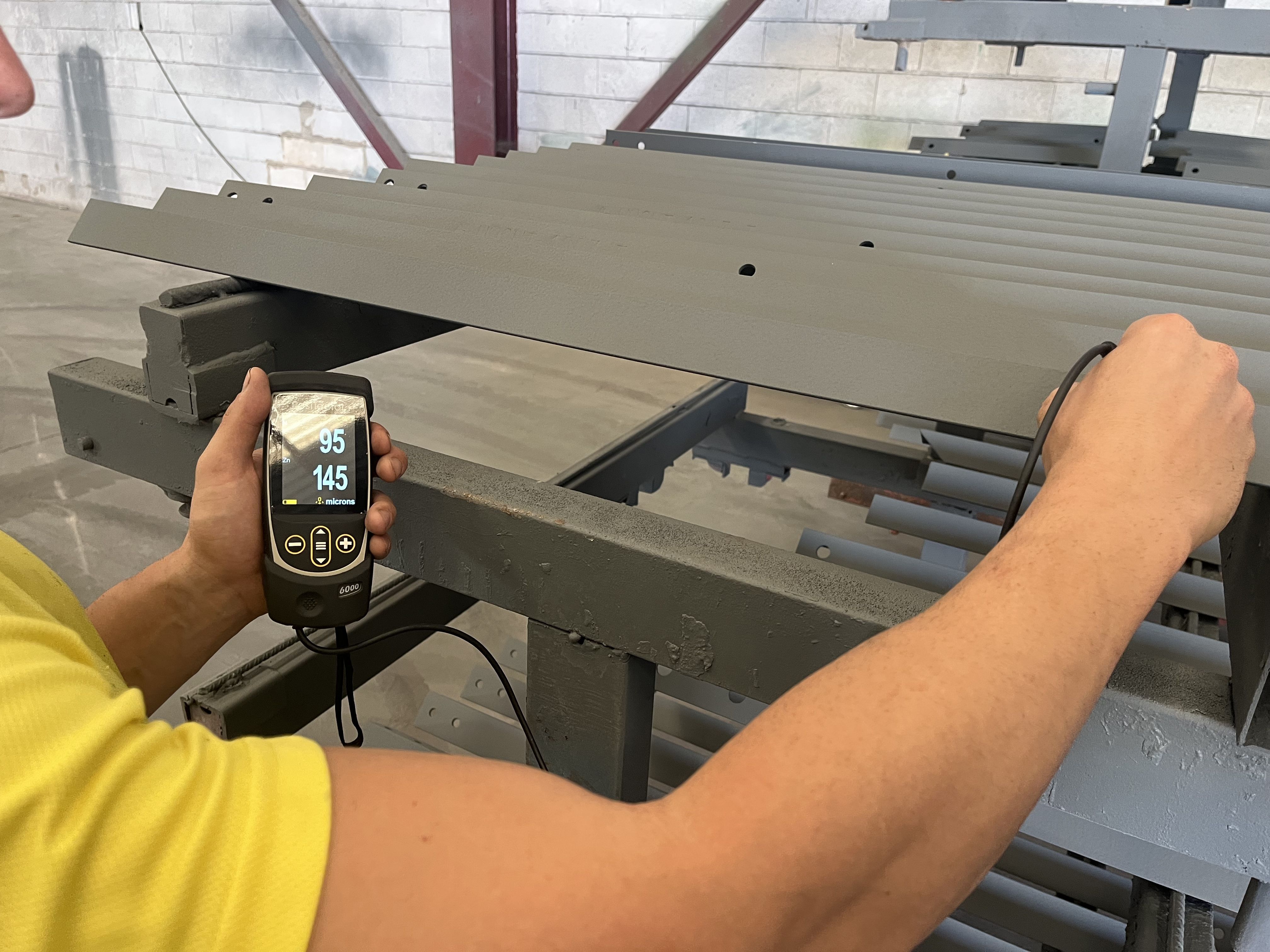 Control de calidad mediante medicion de espesores mixtos