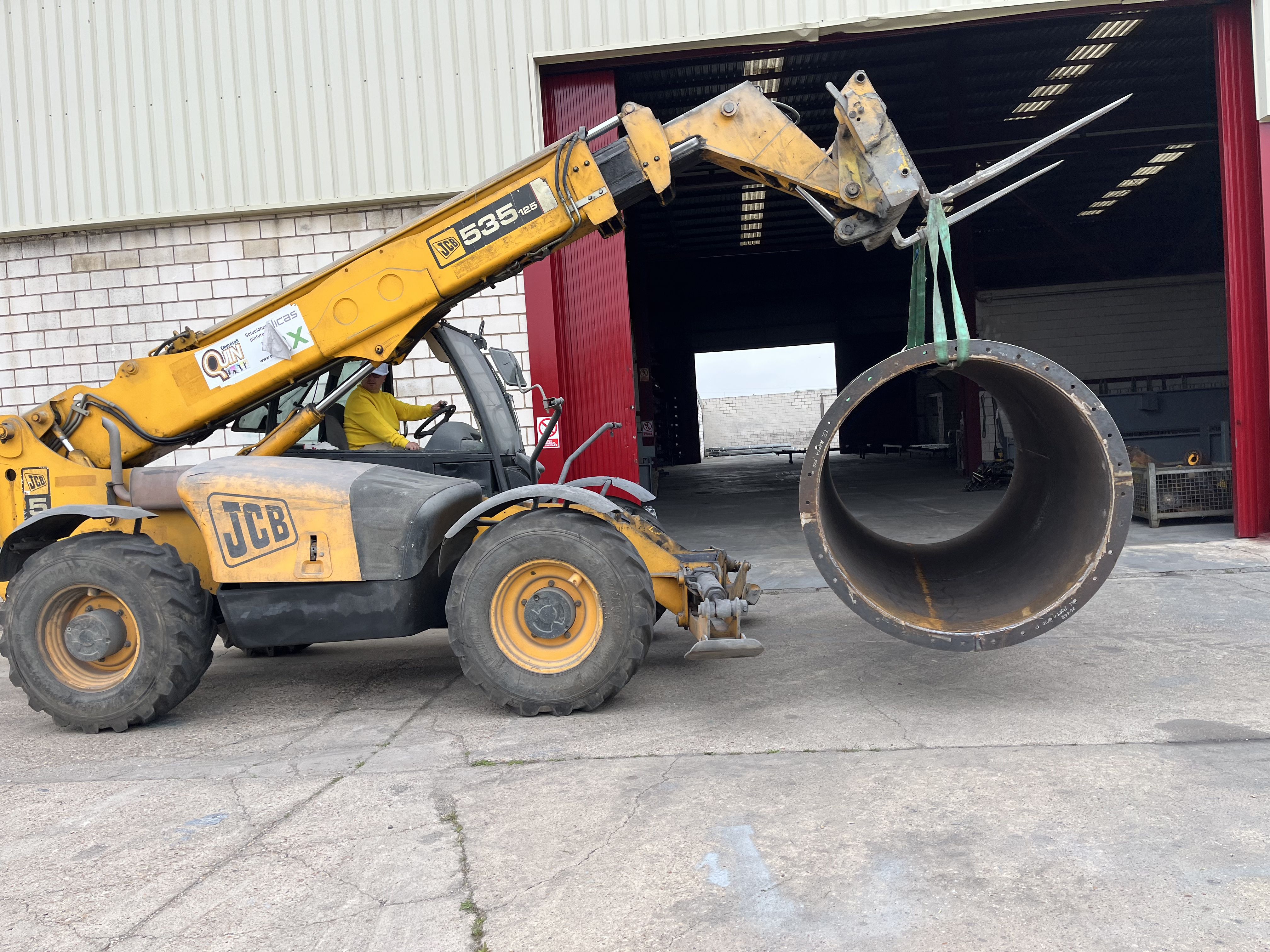 Moviendo grandes cargas en Anticorrosivo Extremadura